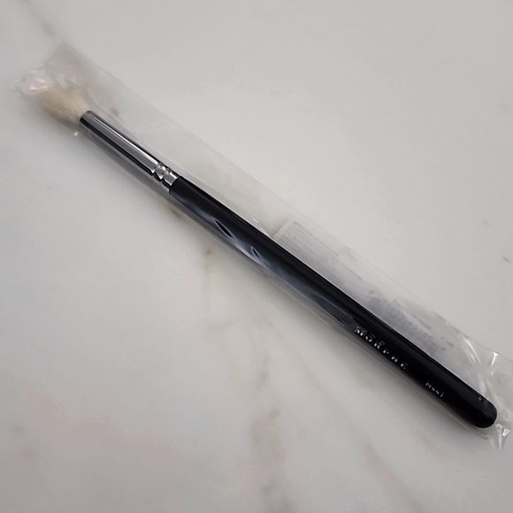 Morphe Other - BN MORPHE M441 - FIRM BLENDING CREASE EYESHADOW BRUSH